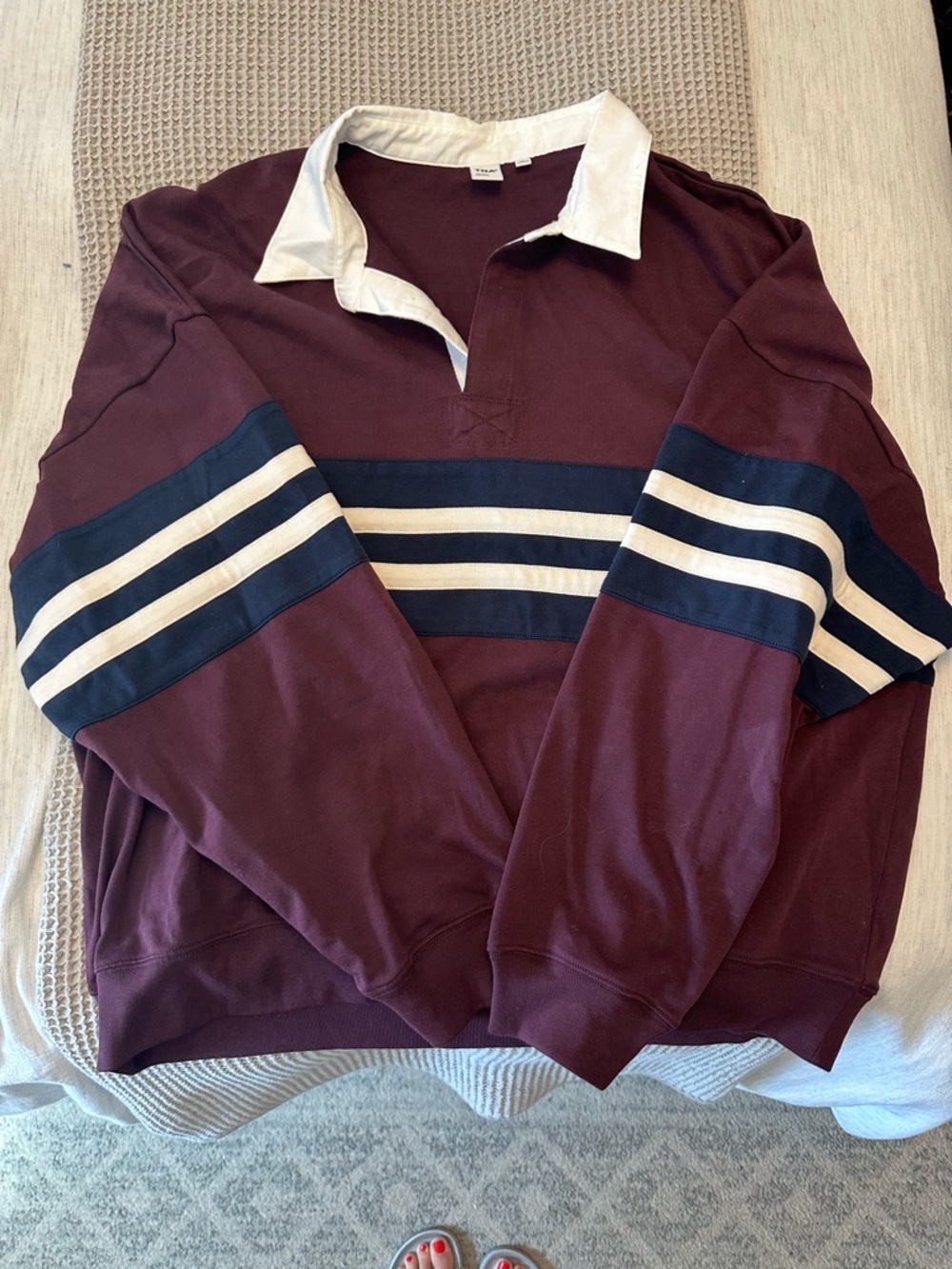 Aritzia TNA Burgundy and White Collared Rugby Sweatshirt